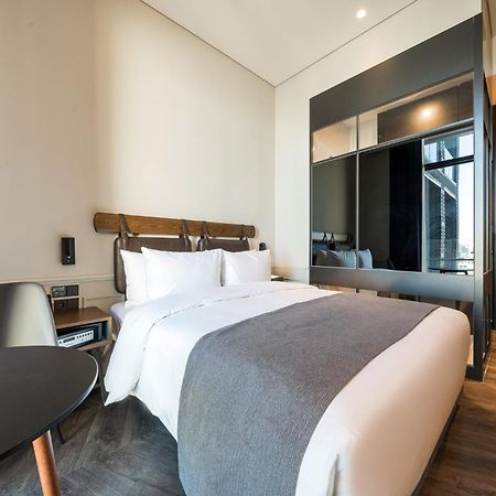 Junibino Hotel Hongdae Szöul Kültér fotó