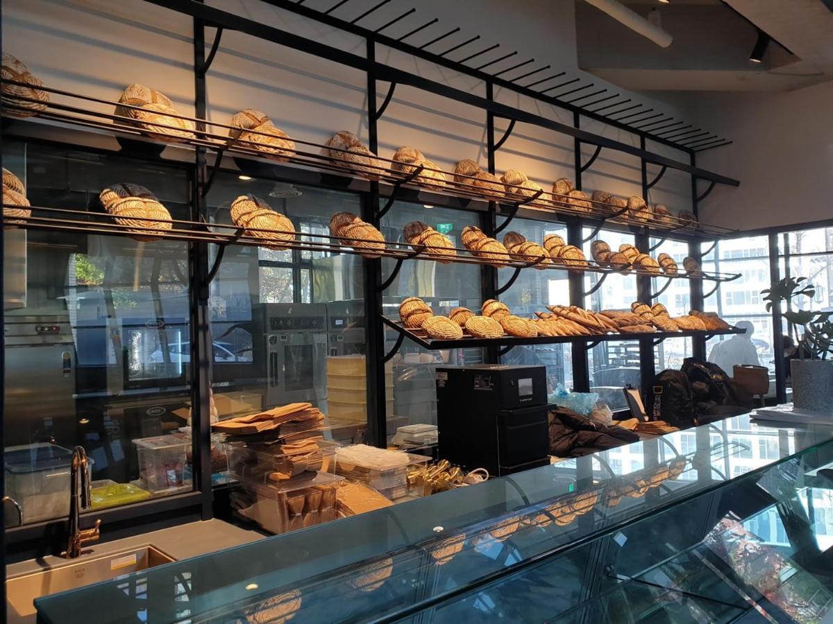Junibino Hotel Hongdae Szöul Kültér fotó